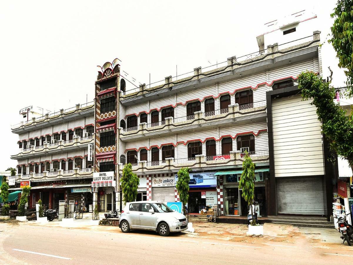 Hotel Lalit Palace Babina Eksteriør billede