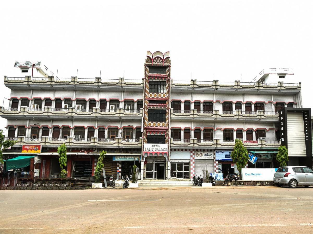 Hotel Lalit Palace Babina Eksteriør billede